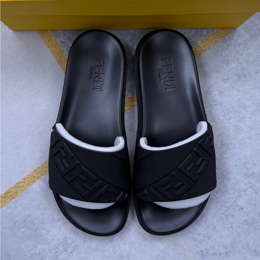 Fendi Black and Gray Embossed Logo Slide Sandals - Picture 3 of 9